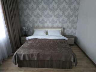 Отели типа «постель и завтрак» Muras Bokonbayevo-0